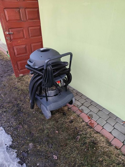 Odkurzacz  przemyslowy