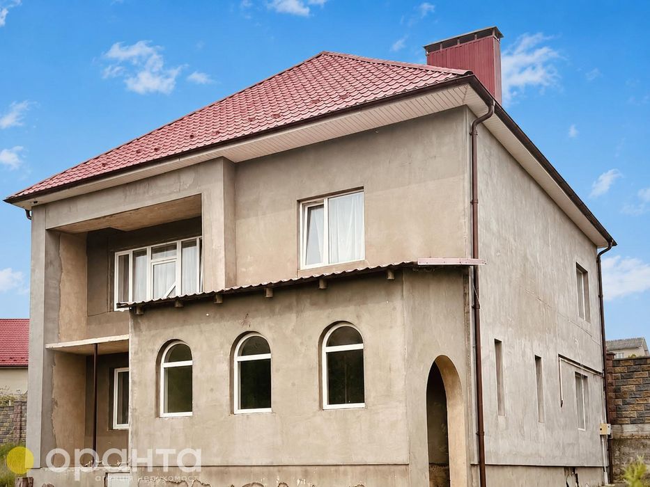 ПРОДАЖ ПРОСТОРОЇ САДИБИ БІЛЯ БУЧАЧА | 180 м² + 50 СОТОК |