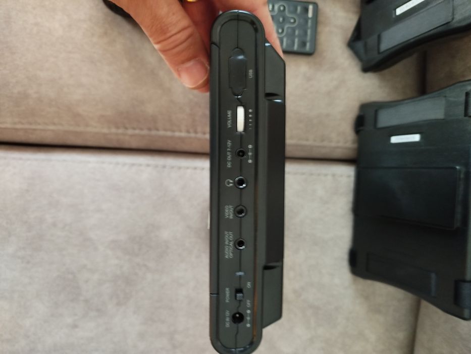 2-in-1 DVD Player64171711878147123