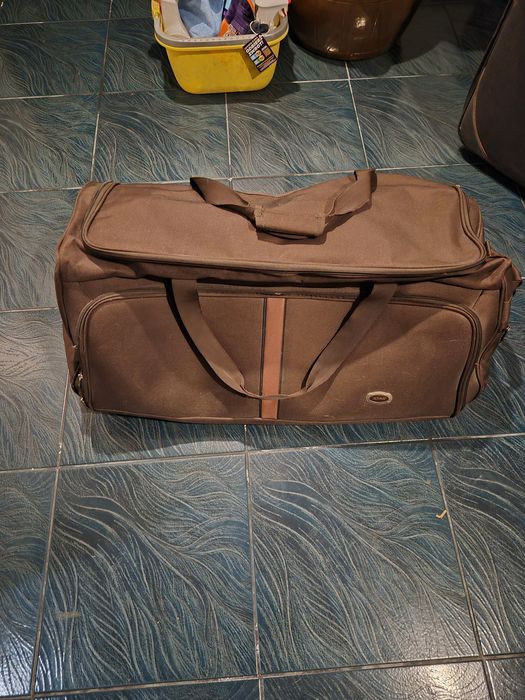 Torba podróżna z kolkami