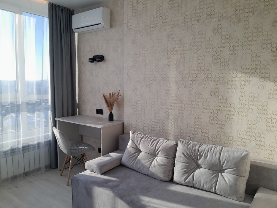 Центр! 2к.кв в Новобудові з новим ремонтом! Ліфт з резервним живленням