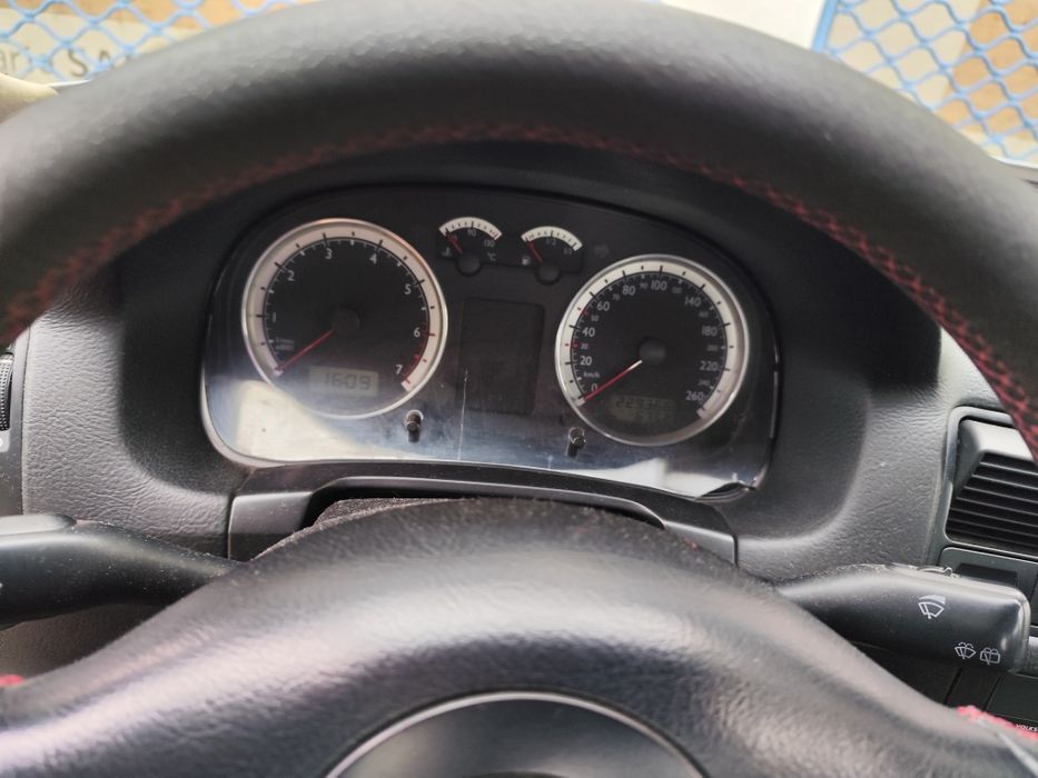 Vendo volkswagen golf