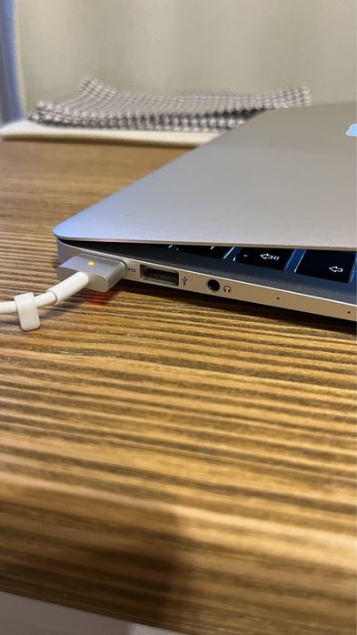 MacBook Air 11 A1465