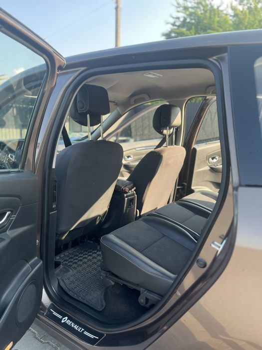 Reno grand scenik 3 2012