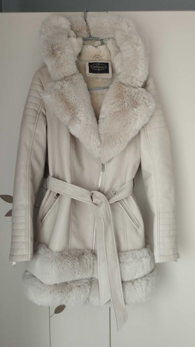 Kurtka z eko skory z futerkiem