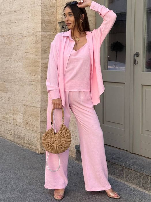 Костюм жіночий трійка