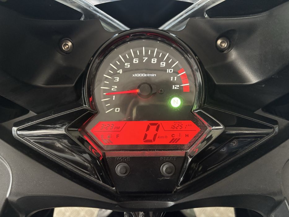 REZERWACJA  Honda CBR, 2015r po serwisie, gotowa do jazdy zarejestrowana