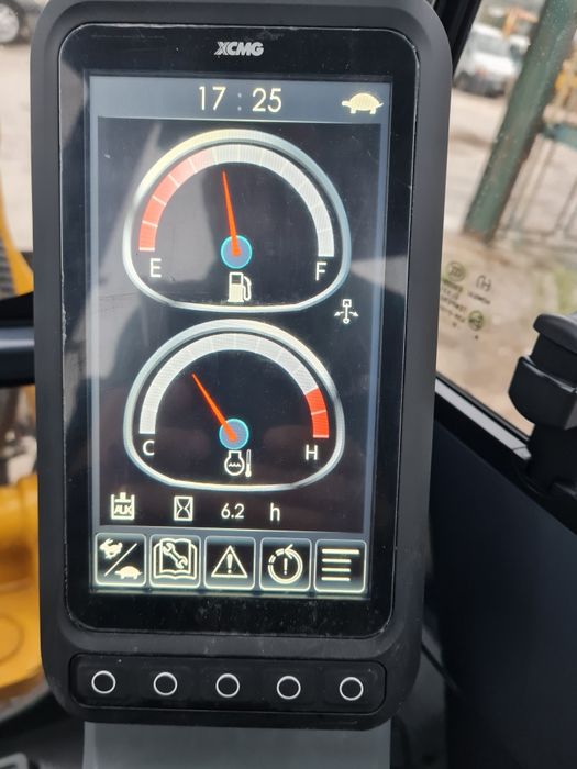 Mini Escavadora
XCMG XE27E