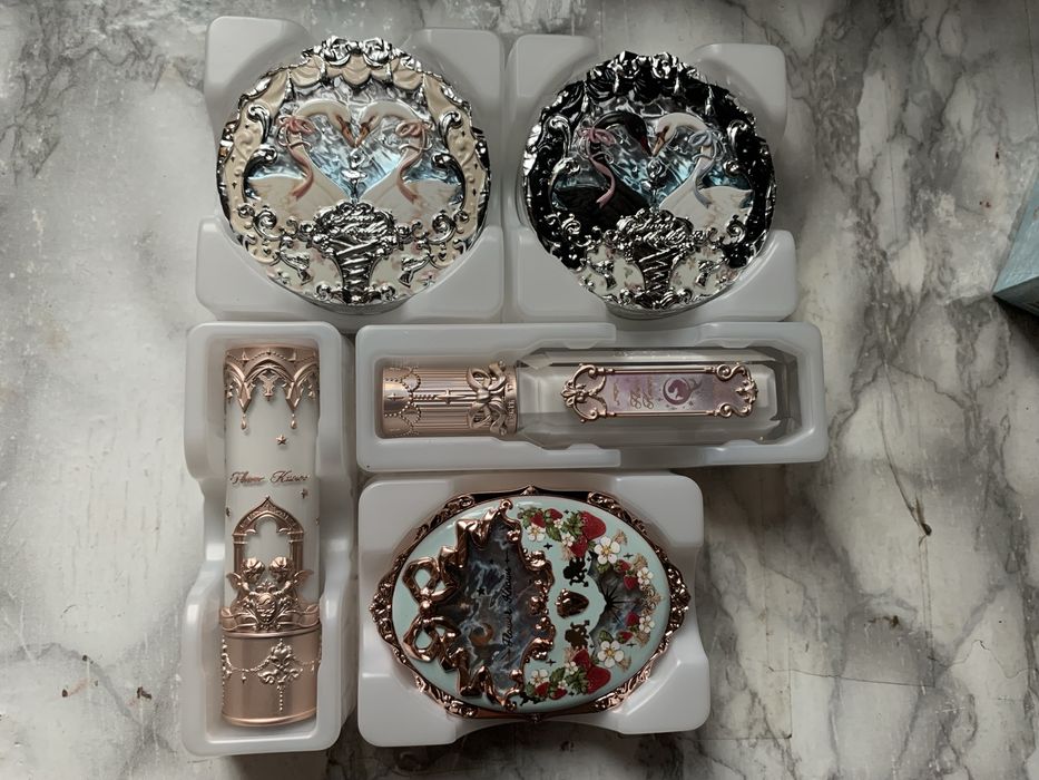 Косметика flower knows