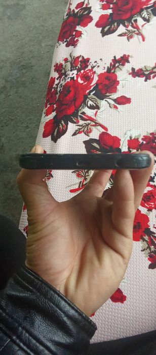 Продаю телефон Redm A2