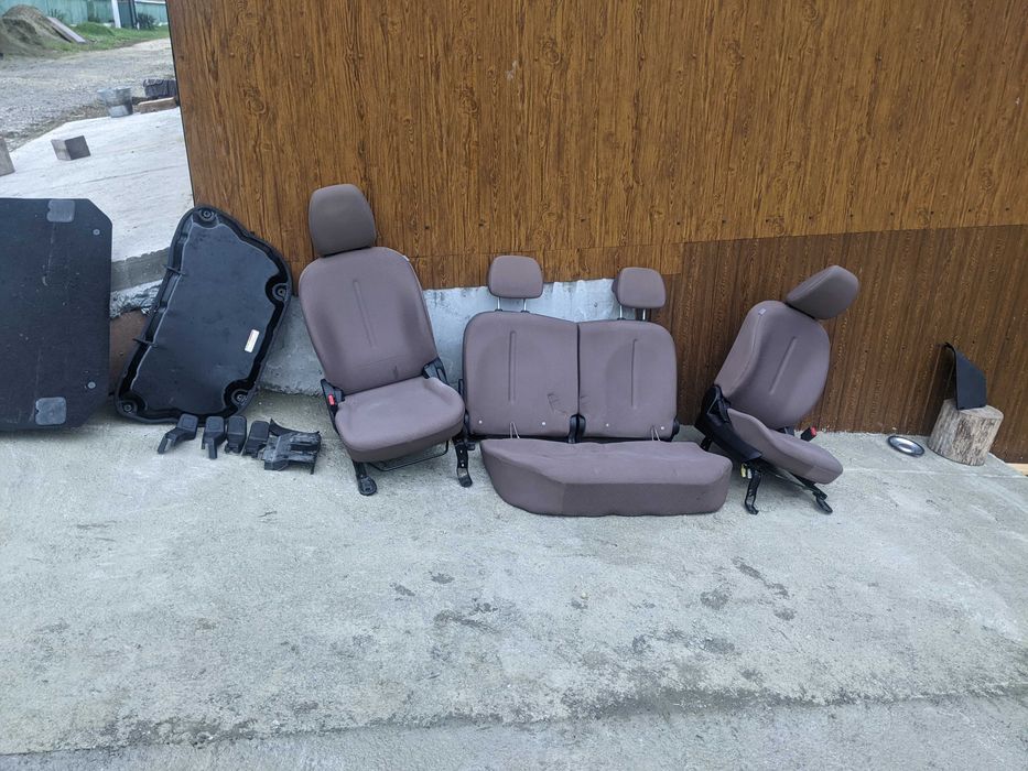 Комплект сидінь  салон mitsubishi i miev citroen czero peugeot ion