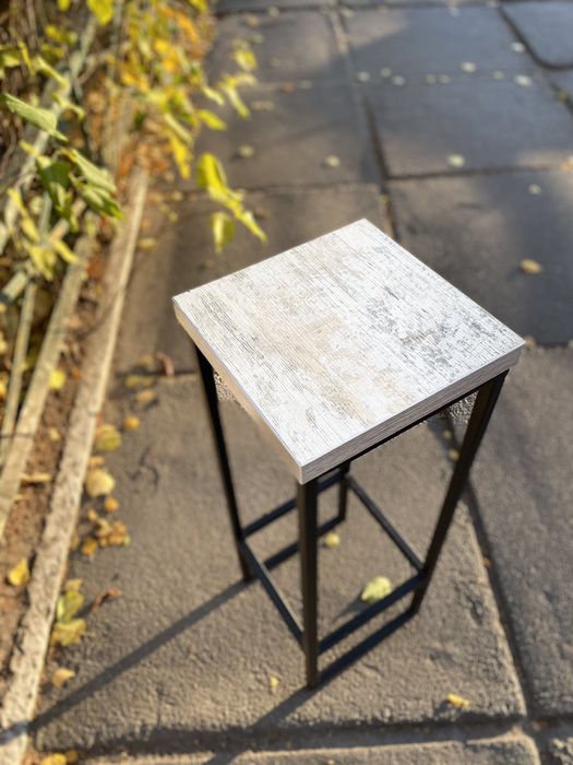 Барний стілець лофт