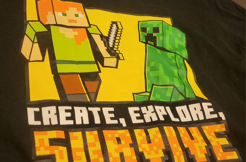 Czarna koszulka minecraft rozmiar:134cm