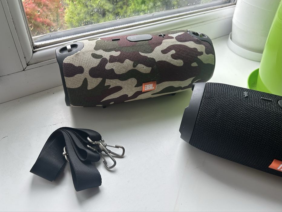 Продам x2 Колонки JBL