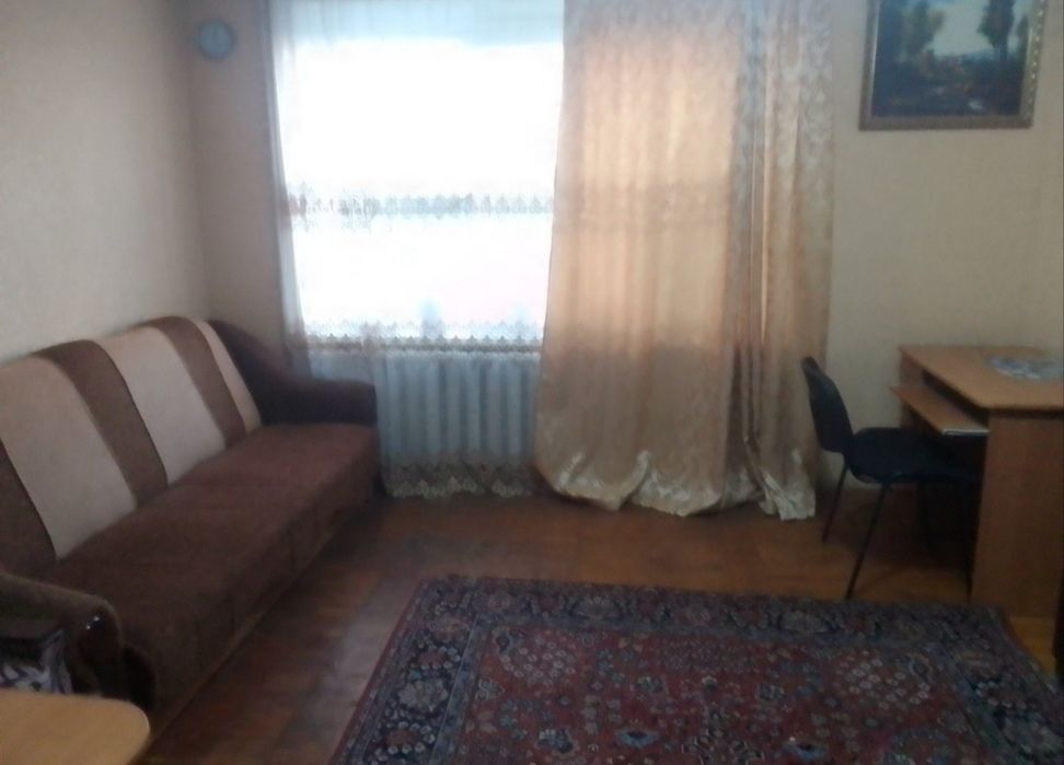 Здам місце в кімнаті для хлопчика на Космонавтів.