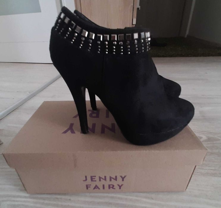 Buty damskie botki