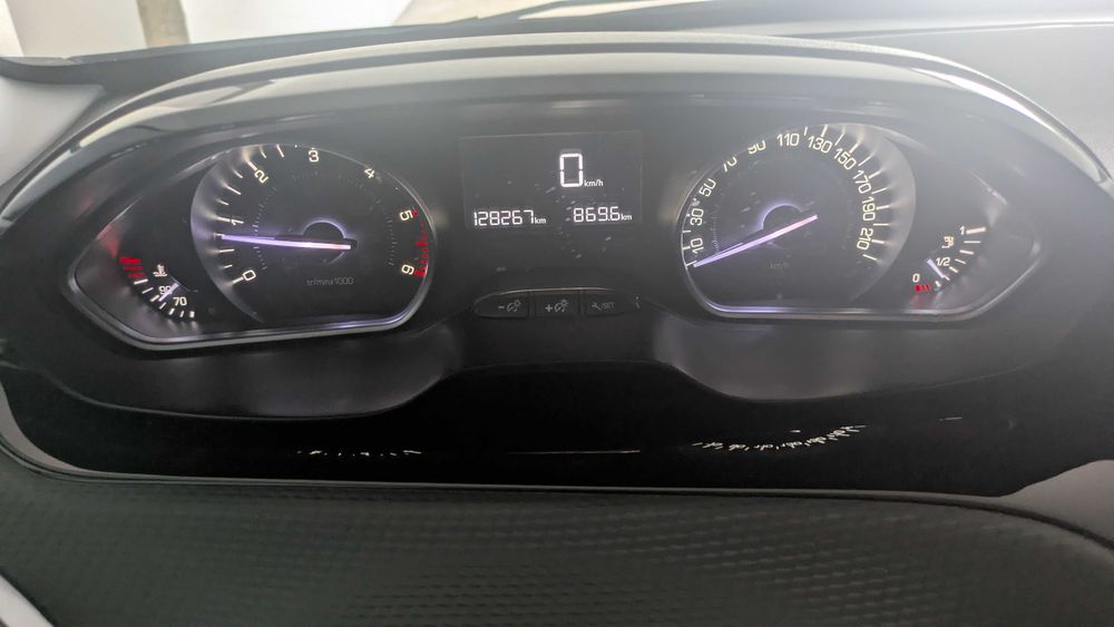 Peugeot 208 1.6 BlueHDi Style Edition