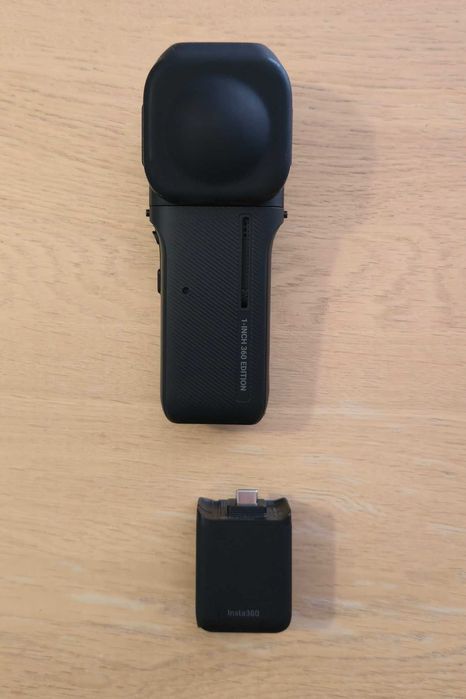 kamera INSTA360 ONE RS 1-INCH 360 EDITION + dodatkowa bateria i etui