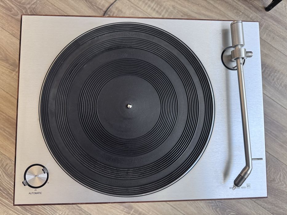 Bang & Olufsen Beogram 1203