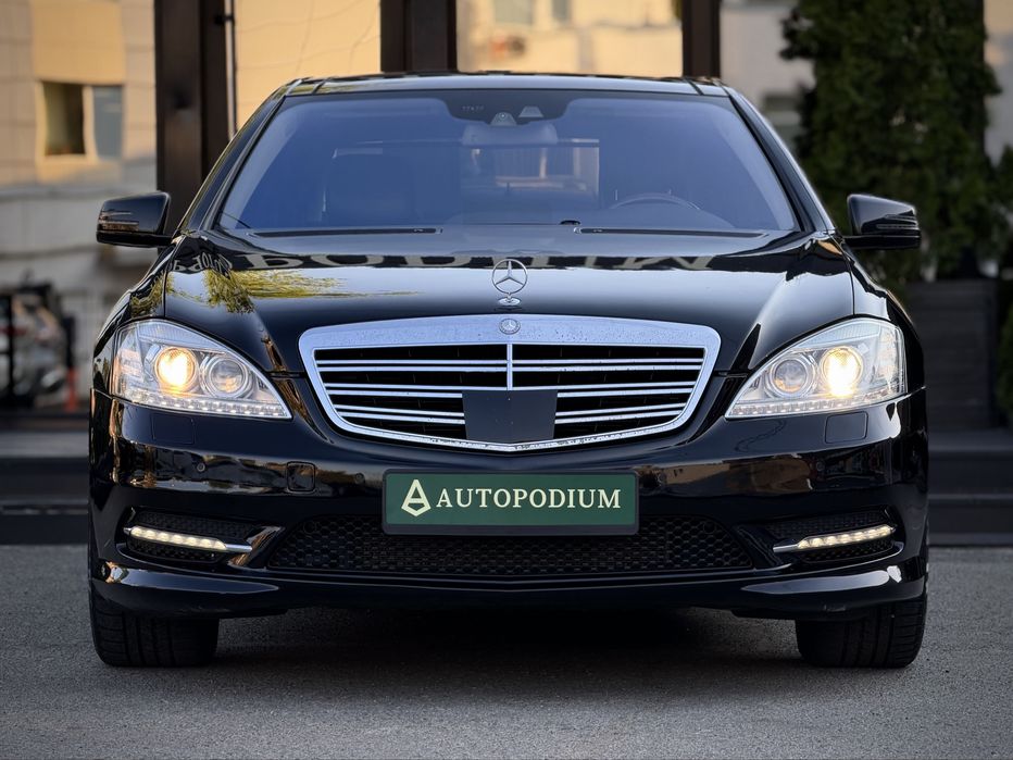 Mercedes-Benz S-Class 2009