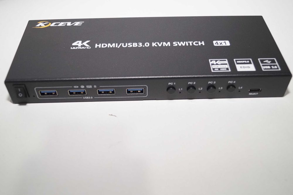 175 Przełącznik 4K KVM 2 monitory 2/4 Komputery KC-KVM401A USB 3.0HDMI