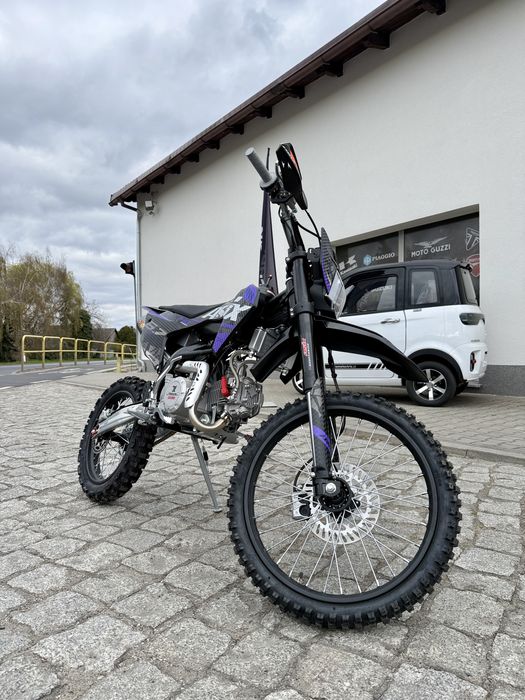 Asix XB67, 140cm3, 2026 rok raty 0 %