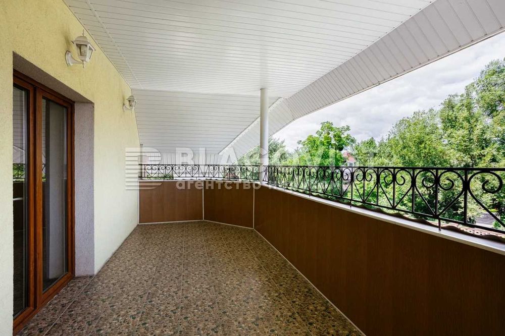 село Любимовка - дом 212 м кв  на 15 сотоках