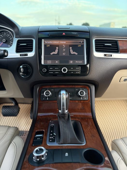 Продам Volkswagen Touareg 2012 Disel