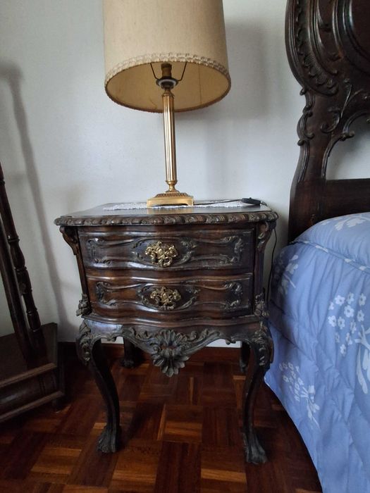 Mobília de Quarto: Estilo Madeira Maciça Talhada
