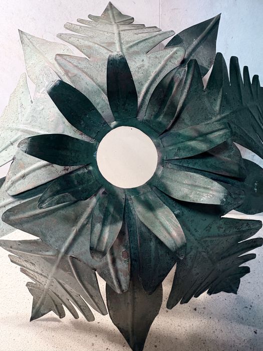 Antigo aplique de candeeiro em chapa pintada 39 cm de diâmetro