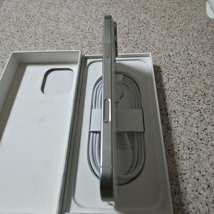 IPhone 16 pro max 256gb branco