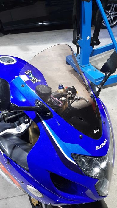 GSXR 750 versão aniversário 20 anos gsxr