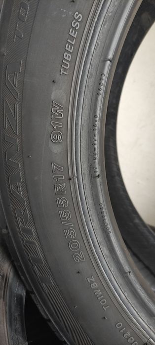 Шини Bridgestone 205/55 r17