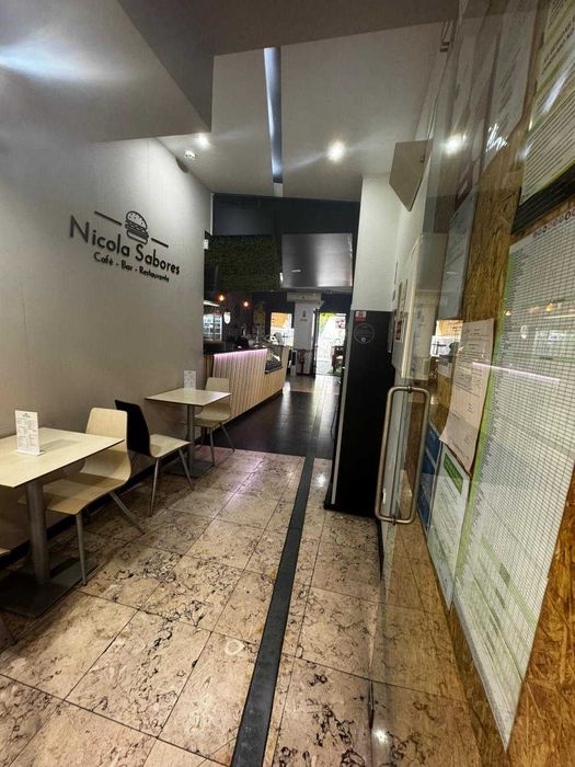 Trespasse de Café/restaurante nas Galerias Jardins do Lis, Leiria