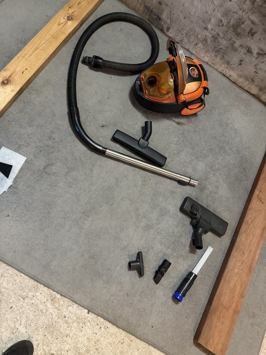 Rowenta Compacteo Cyclonic 1900W – sprawny technicznie