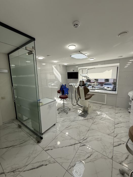Аренда действующей стоматологичной клиники, медицинский центр, целиком