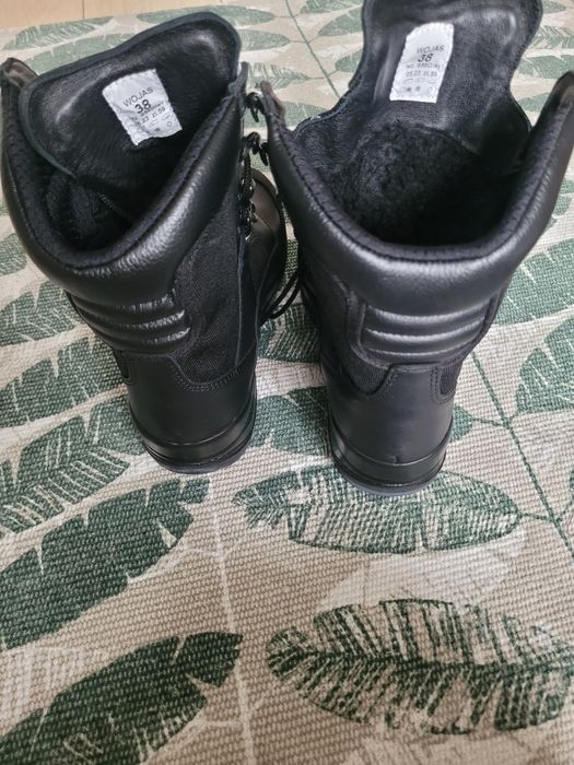 Buty wysokie  na grubej podeszwie damskie Wojas nowe