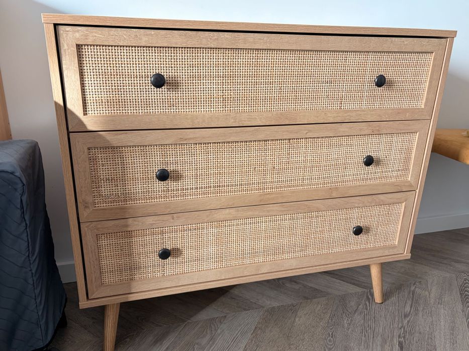 Vendo cómoda nova, nunca usada, excelente oportunidade!