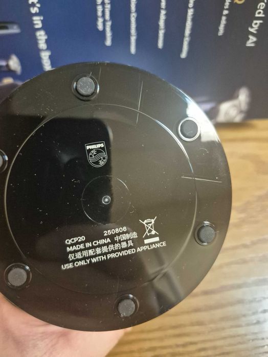 Станція швидкого очищення до електробритв Philips серії i9000 та баготьх інших сумісних серій