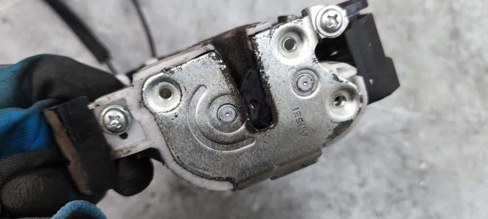 Mitsubishi Colt VI CZ3 Zamek Przedni Lewy PL 2 PIN