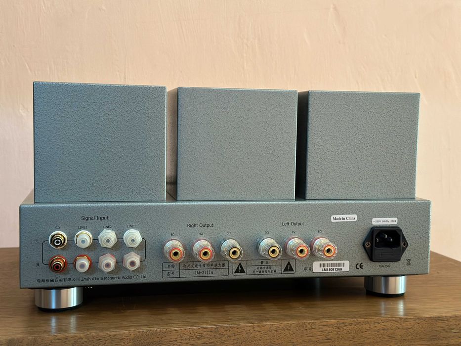 Ламповий підсилювач Line Magnetic LM-211ia на лампах EL34