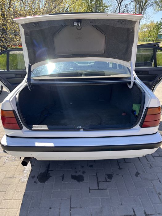 Продам BMW 520 …..