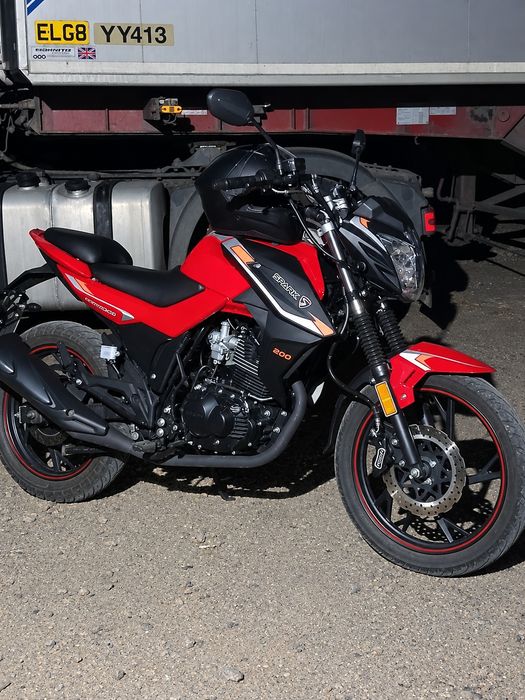 Мотоцикл SPARK SP200 R30