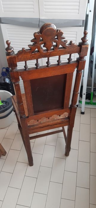 Cadeiras antigas