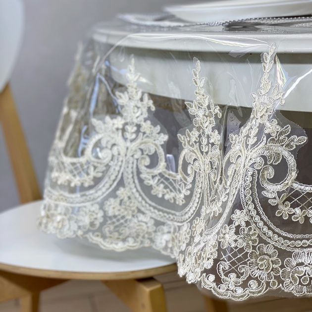 Силіконова Скатертина з Королівським мереживом Молочний 120х150см