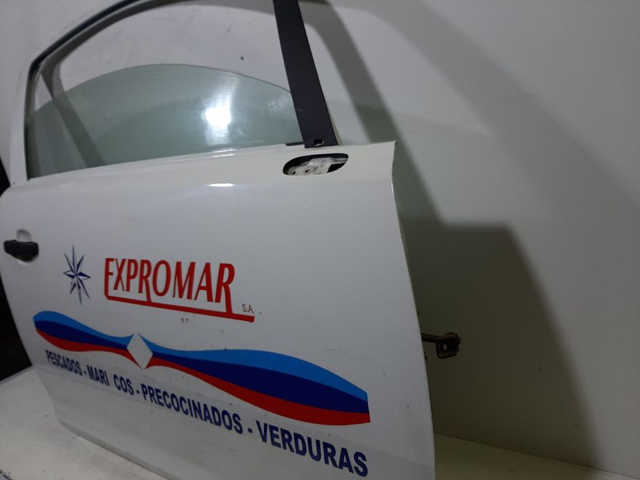 Porta frente direita OPEL Corsa D