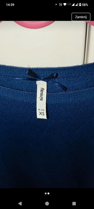 Granatowy sweterek