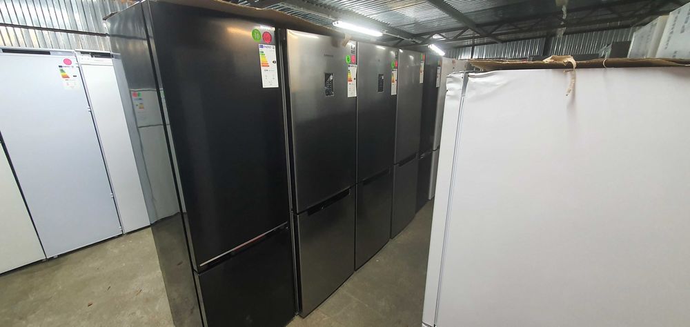 JANKI, ul. WSPÓLNA 6 Lodówka Sharp SJ-BA05DMXBE-EU