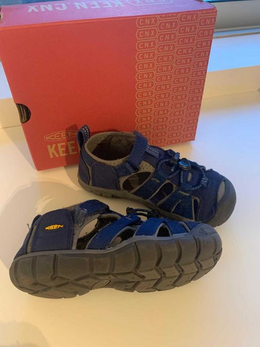 Sandálias Keen modelo Seacamp II tamanho 29
