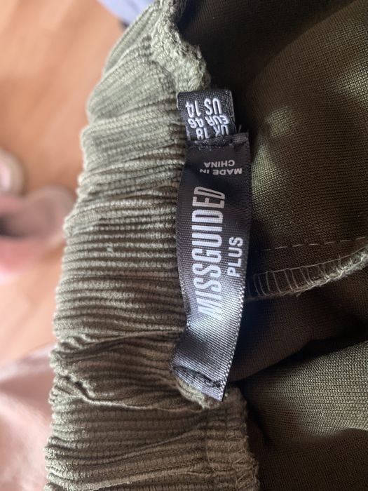 Missguided alladynki sztruks 46